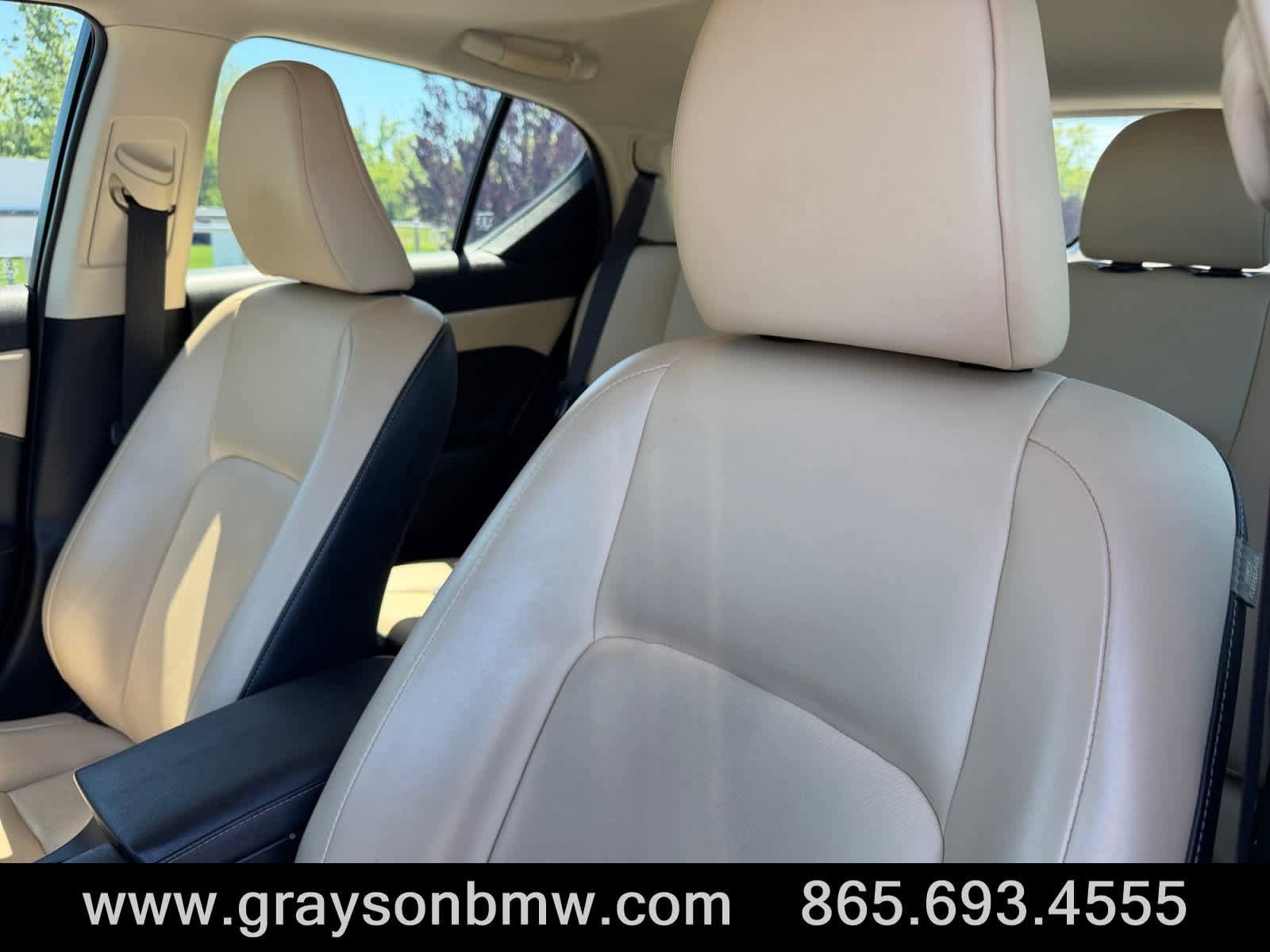 Used 2015 Lexus CT 200h w/ Navigation Package FWD image 13