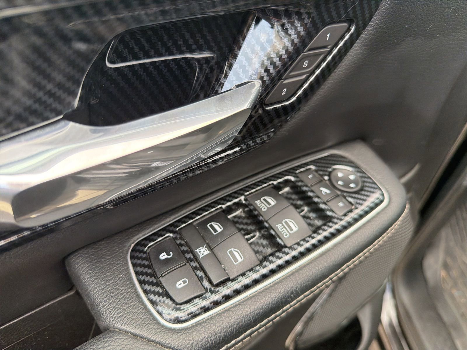 Used 2023 RAM 1500 Laramie AWD/4WD image 10