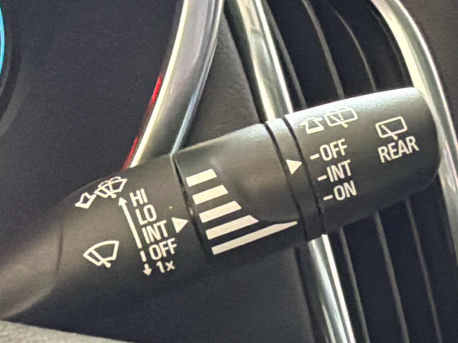 Used 2024 Chevrolet Equinox LT w/ LPO, Floor Liner Package FWD image 42