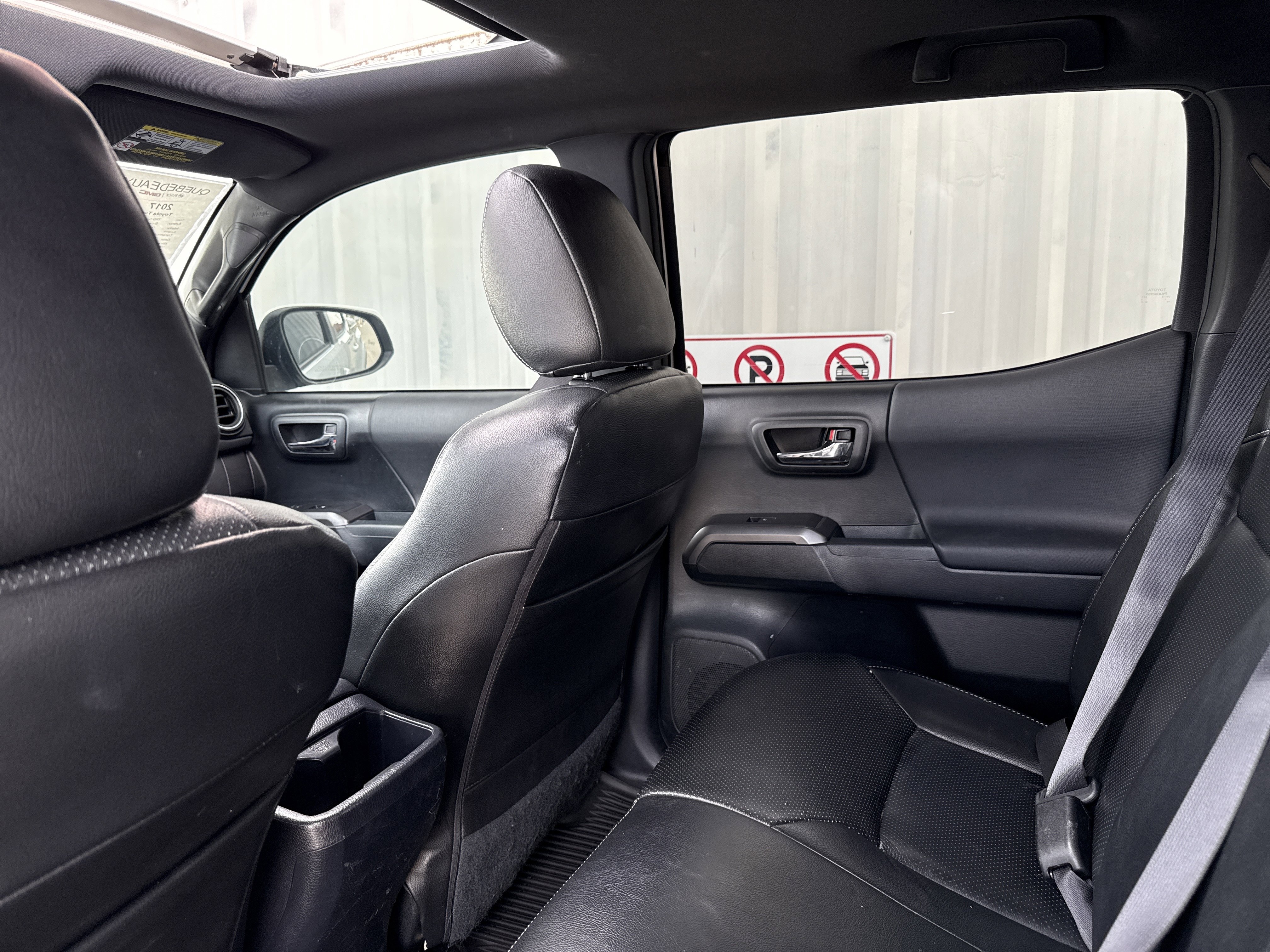 Used 2017 Toyota Tacoma TRD Sport w/ Premium & Technology Package image 26