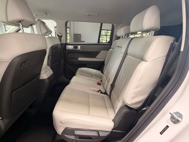 Used 2025 Hyundai Santa Fe SEL AWD/4WD image 19