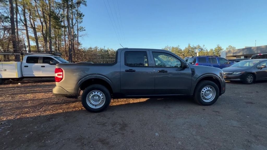 New 2025 Ford Maverick XL w/ Equipment Group 101A AWD/4WD image 7