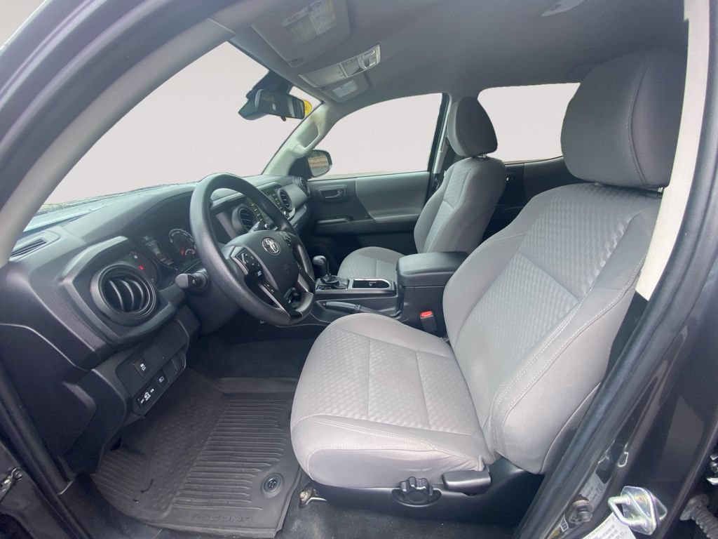 Used 2023 Toyota Tacoma SR AWD/4WD image 9