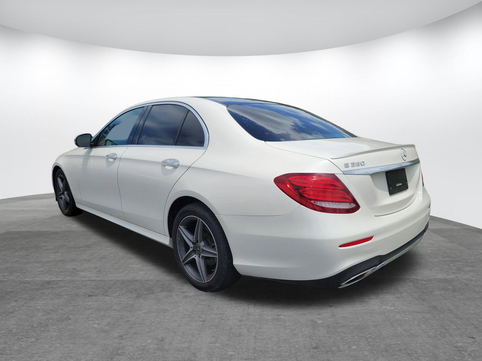 Used 2020 Mercedes-Benz E 350 4MATIC Sedan image 22