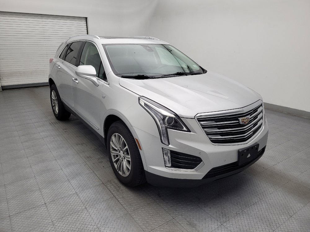 Used 2017 Cadillac XT5 Luxury w/ Driver Awareness Package FWD image 13