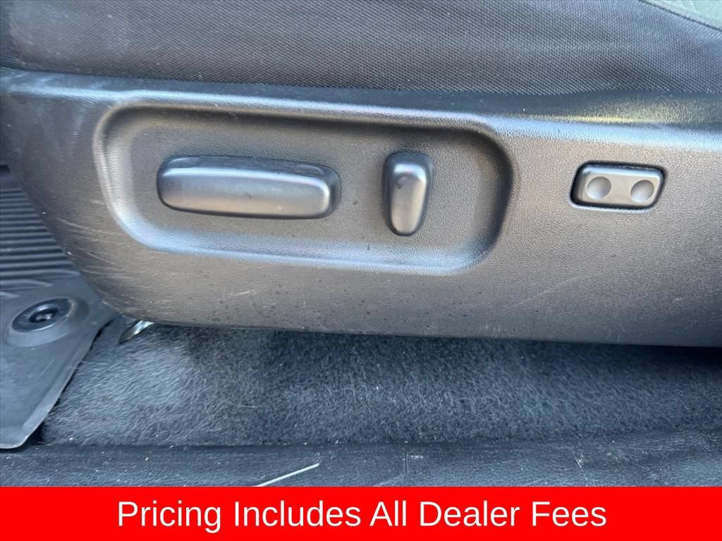 Used 2021 Toyota Tacoma TRD Sport w/ Technology Package RWD image 15