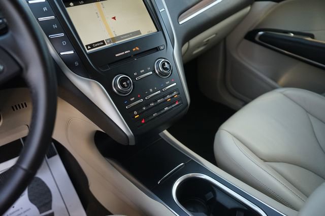 Used 2019 Lincoln MKC Select w/ Select Plus Package FWD image 29