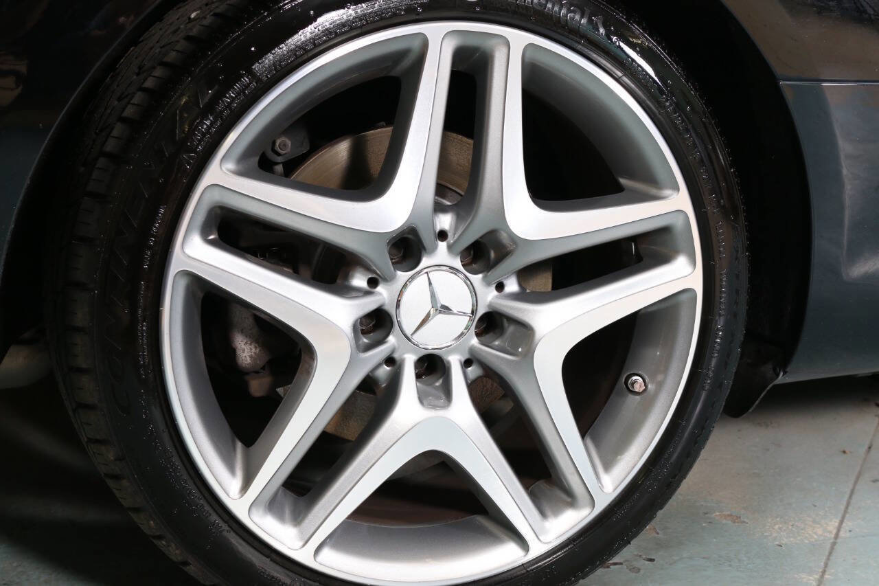 Used 2014 Mercedes-Benz SLK 250 w/ Premium Package image 22