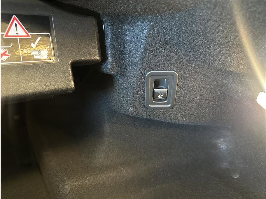 Used 2019 Mercedes-Benz E 450 Cabriolet image 29