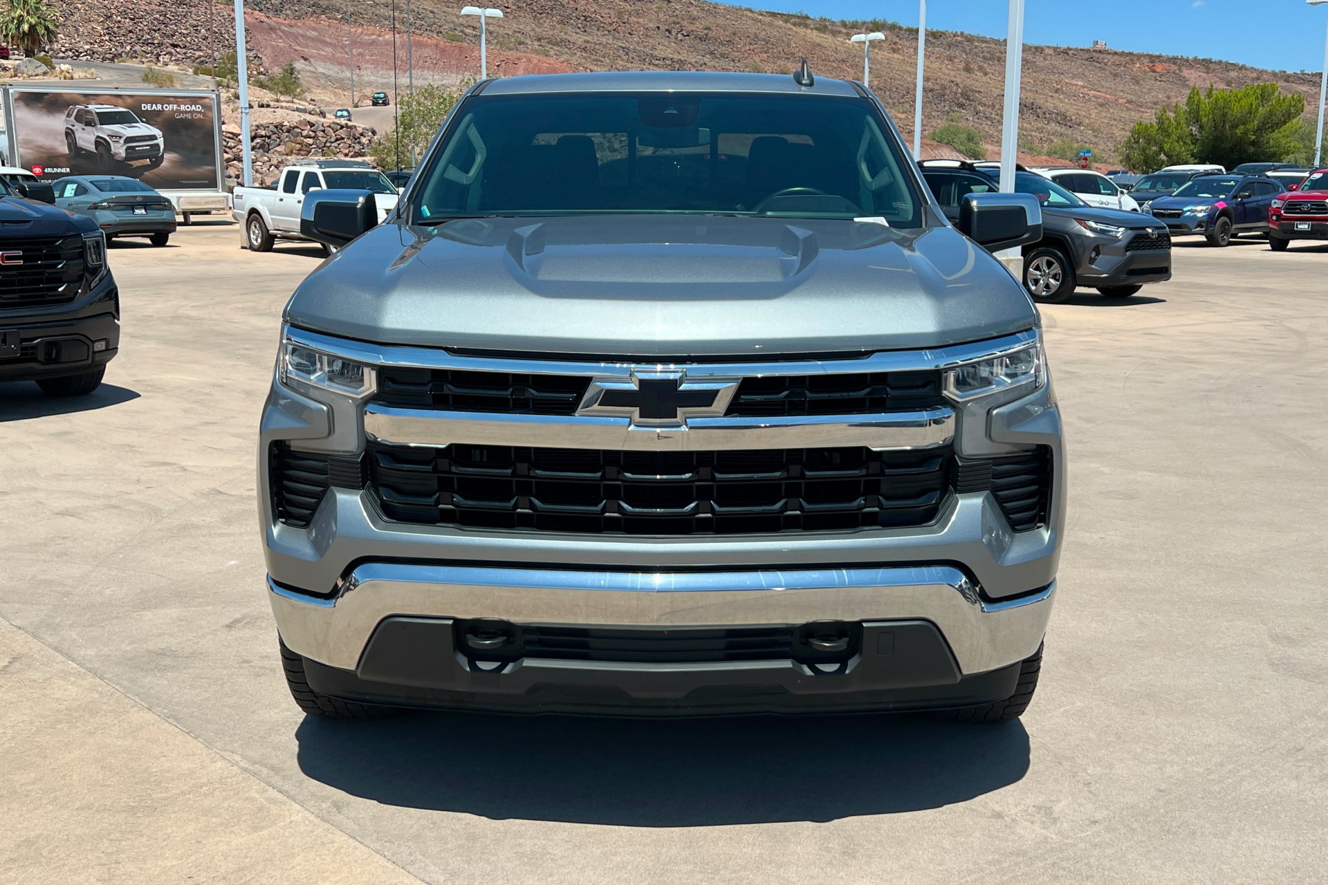 Used 2023 Chevrolet Silverado 1500 LT w/ Convenience Package II AWD/4WD image 9