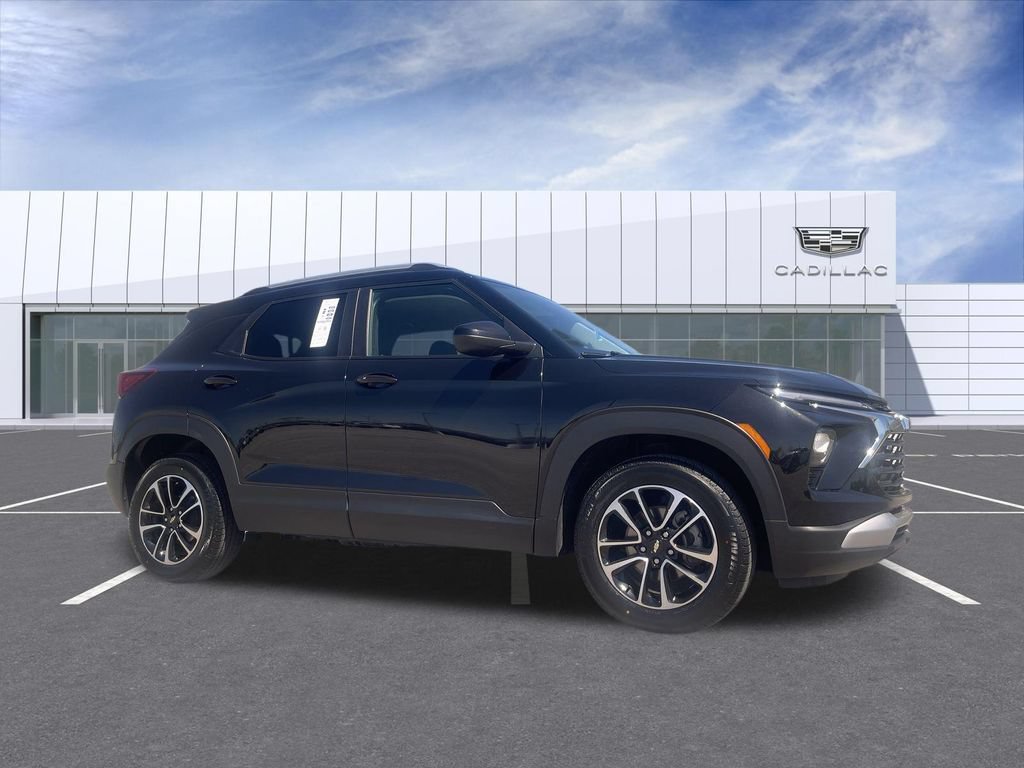 Used 2025 Chevrolet TrailBlazer LT
