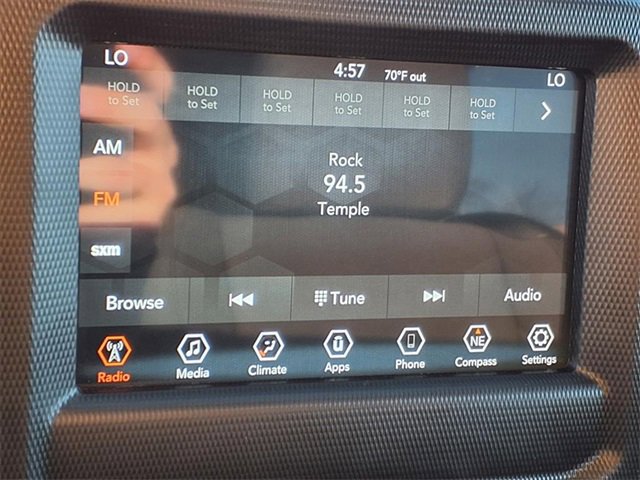 Used 2022 Jeep Wrangler Willys image 15