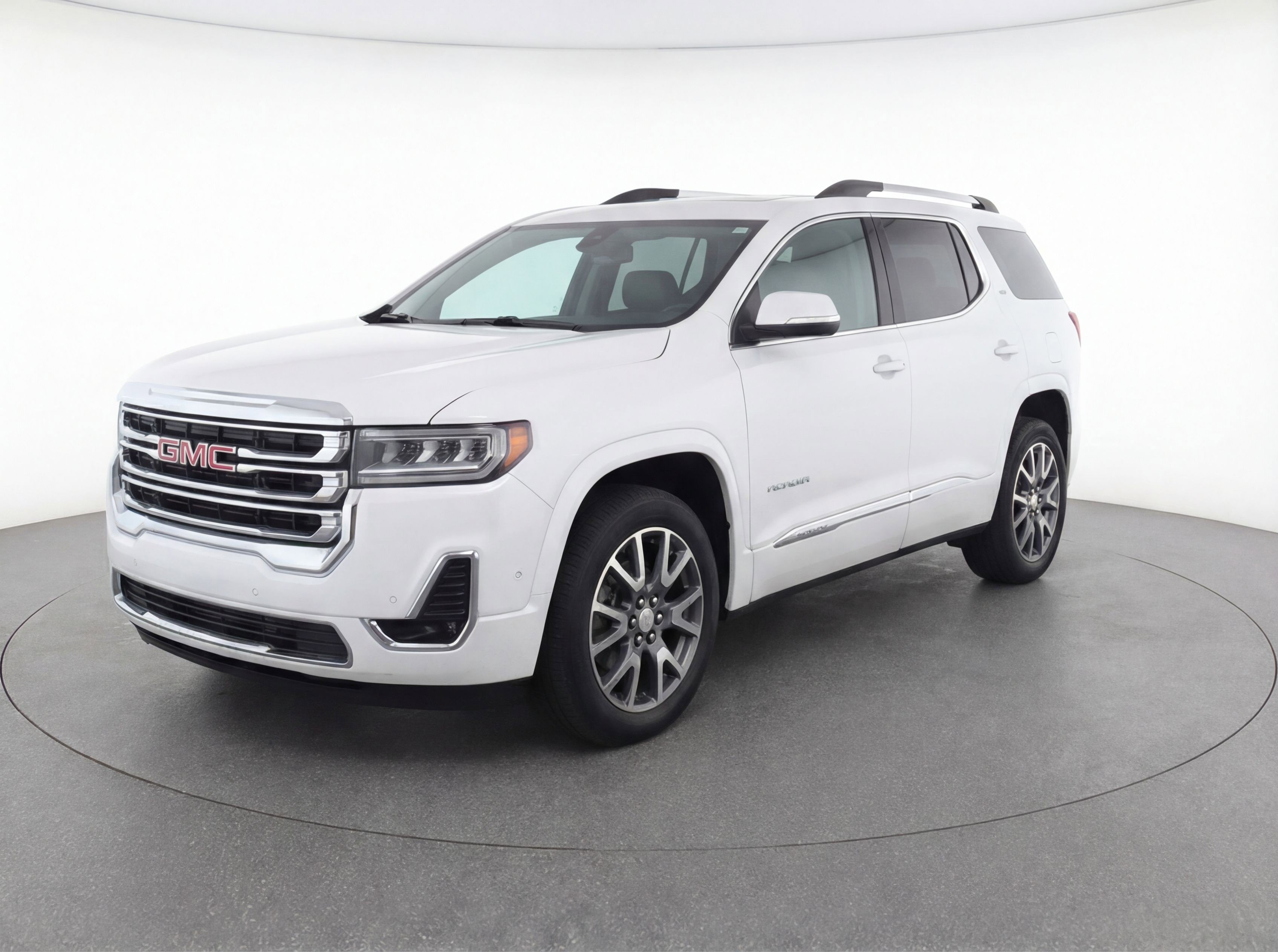 Used 2023 GMC Acadia SLT AWD/4WD image 3