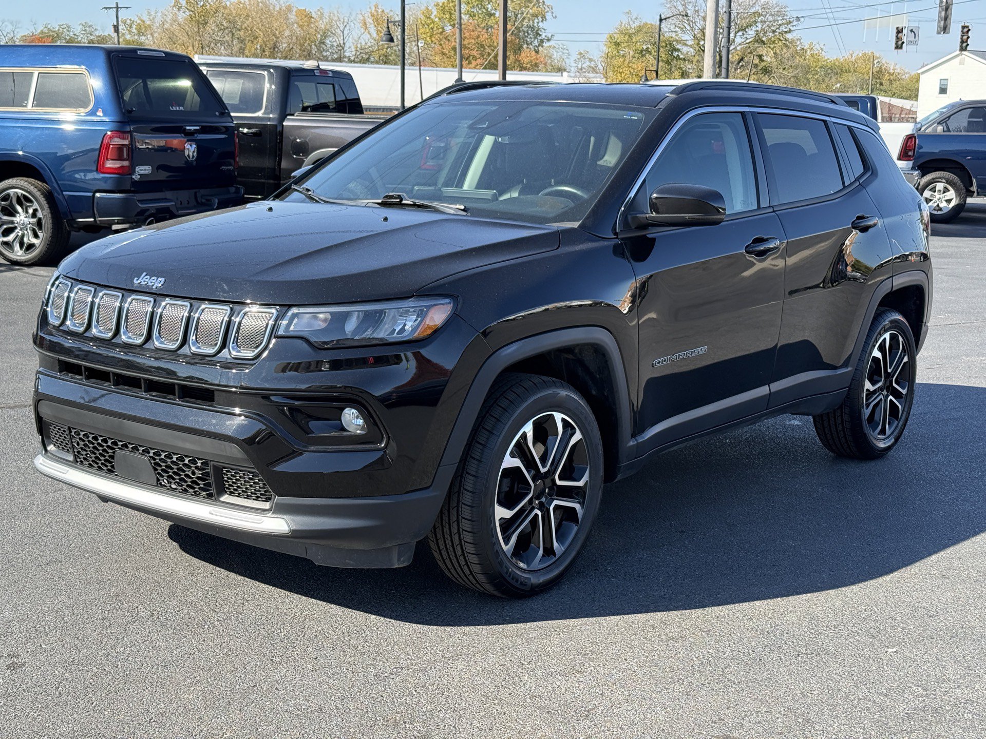 Used 2022 Jeep Compass Limited AWD/4WD image 4
