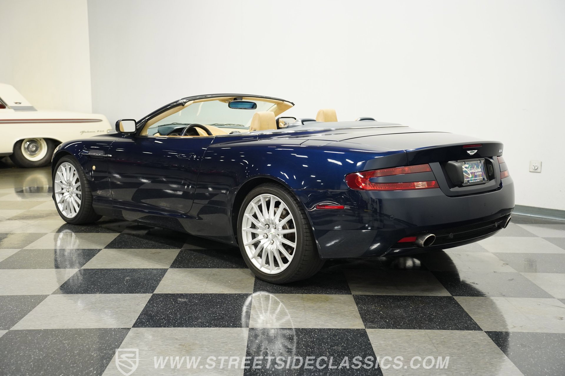 Used 2007 Aston Martin DB9 Volante image 9