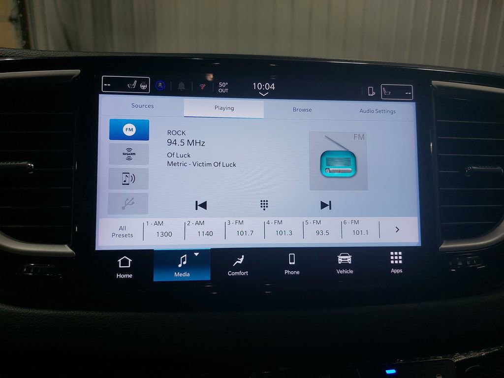 Used 2025 Chrysler Pacifica Select FWD image 21