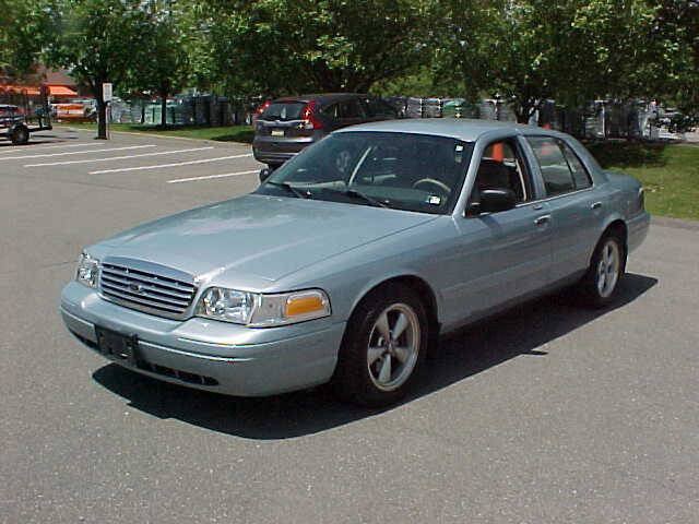 Used 2007 Ford Crown Victoria LX RWD image 9