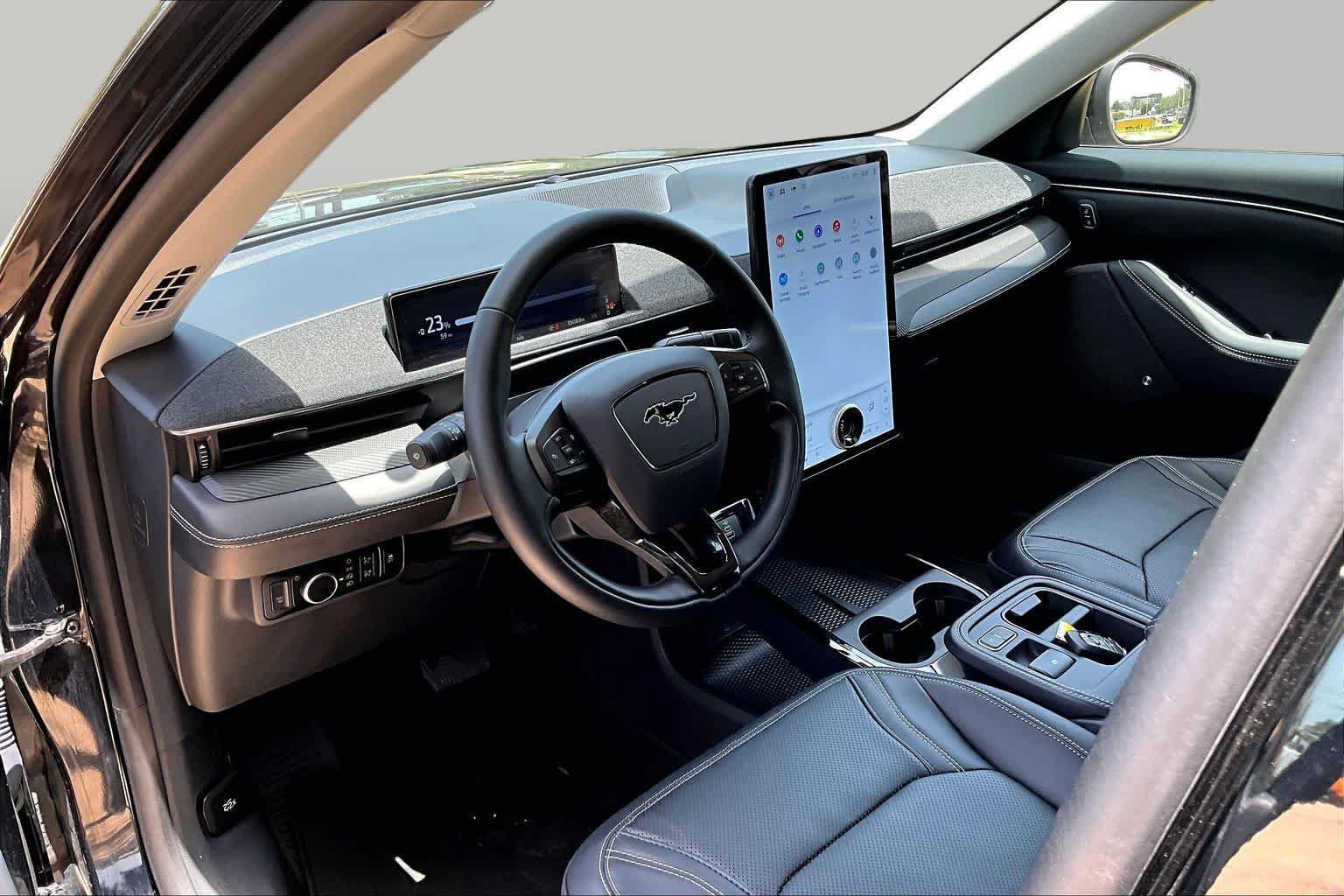 Used 2025 Ford Mustang Mach-E Premium RWD image 17