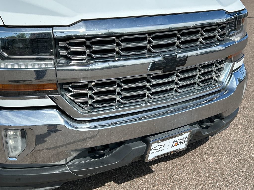 Used 2018 Chevrolet Silverado 1500 LT w/ Texas Edition AWD/4WD image 19