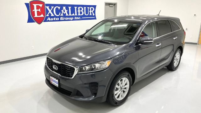 Used 2019 Kia Sorento LX image 2