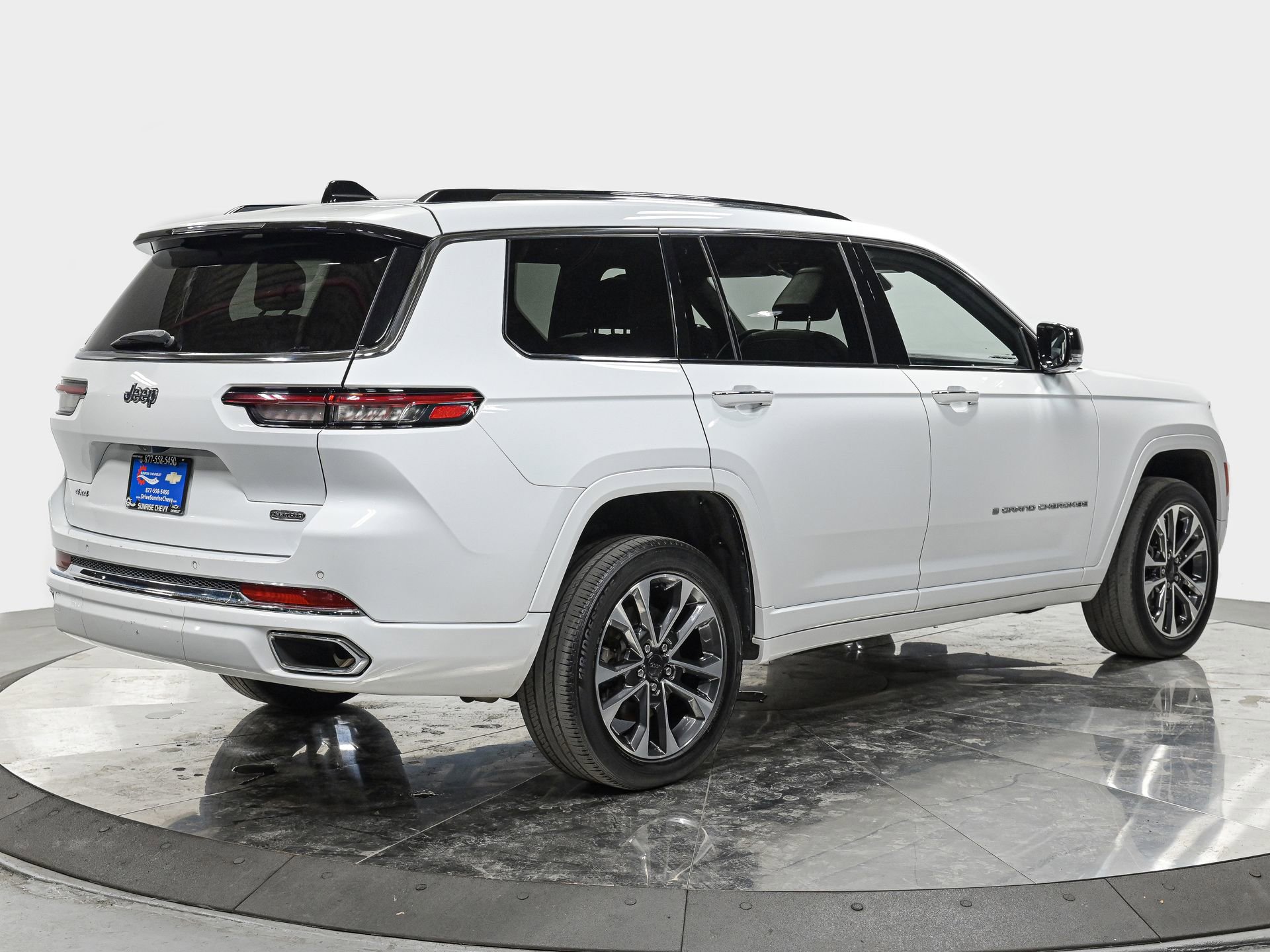 Used 2023 Jeep Grand Cherokee L Overland image 7