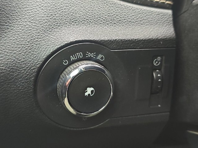 Used 2014 Chevrolet Camaro LT RWD image 17