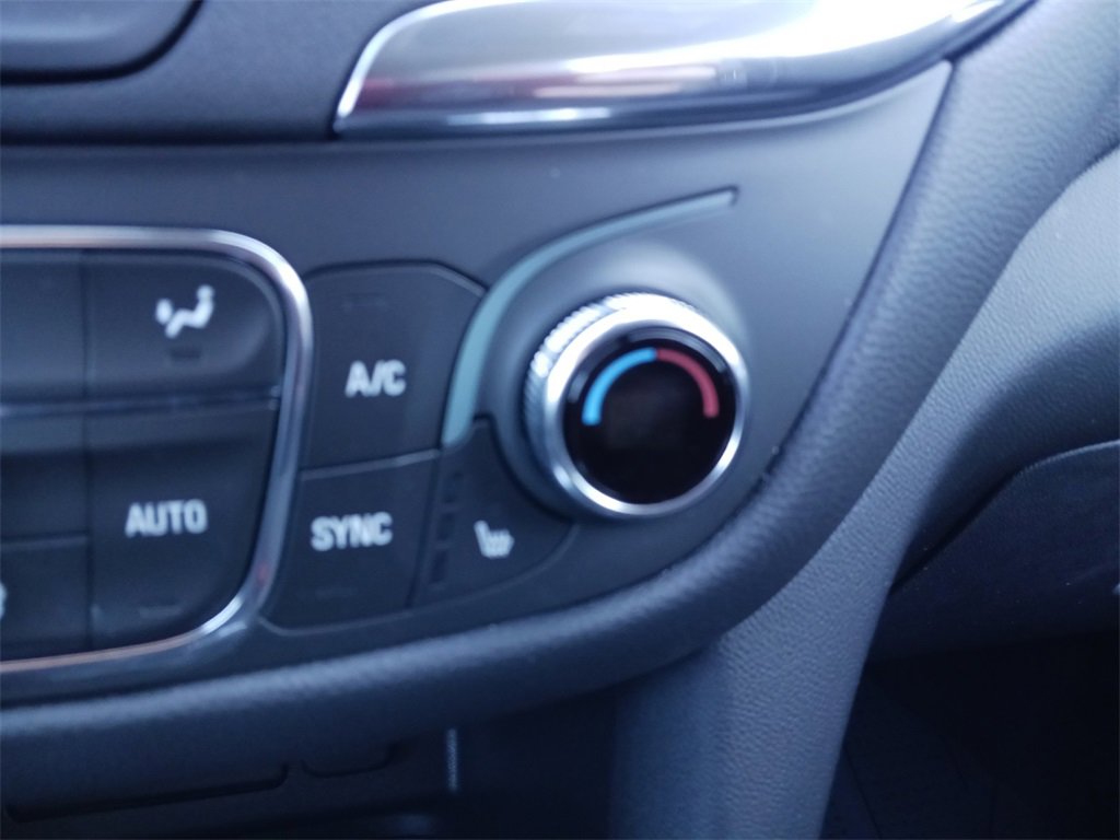 Used 2024 Chevrolet Equinox LT w/ LPO, Floor Liner Package image 25