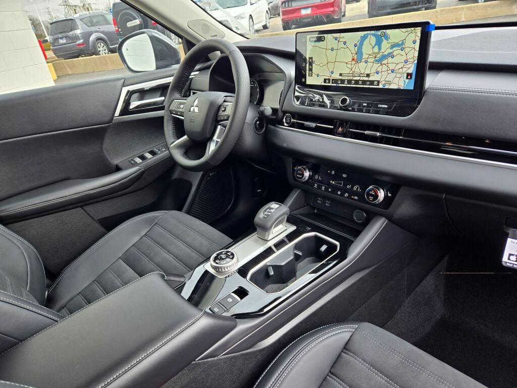 New 2026 Mitsubishi Outlander SE AWD/4WD image 5