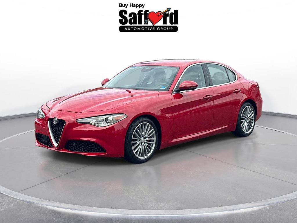 Used 2018 Alfa Romeo Giulia Ti w/ Quick Order Package 22Z Lusso RWD video 1