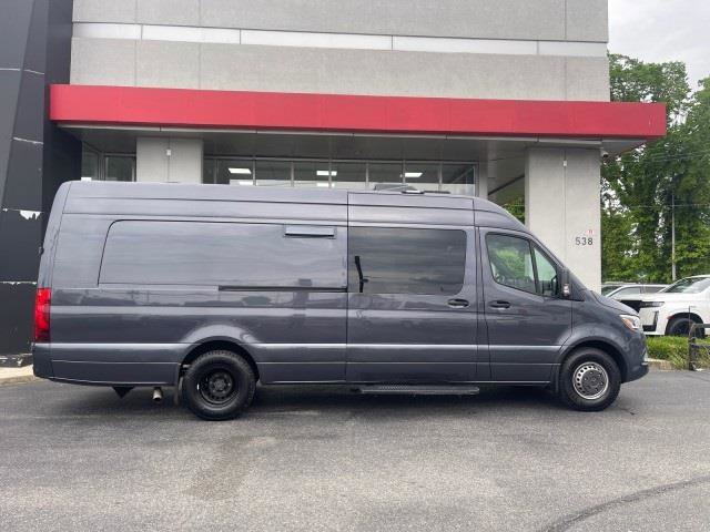 Used 2020 Mercedes-Benz Sprinter 4500 w/ Premium Plus Package image 7