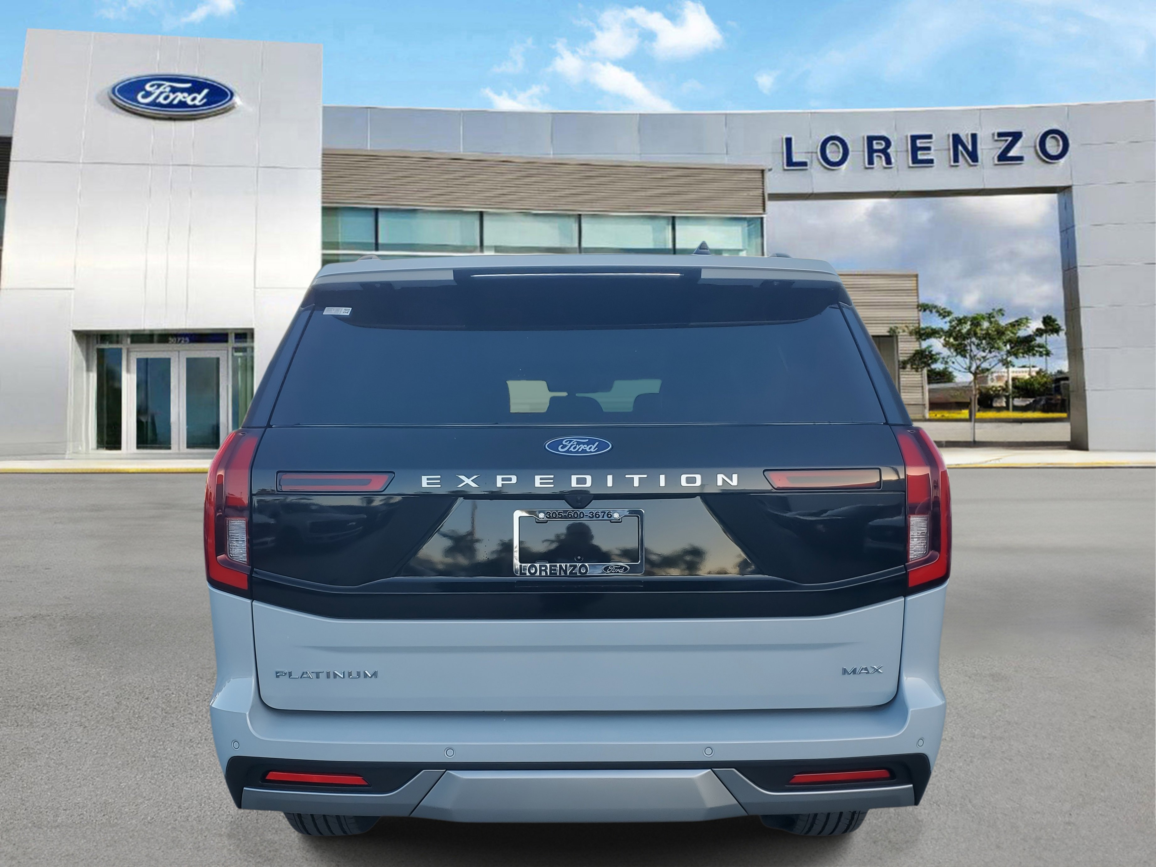 New 2025 Ford Expedition Max Platinum w/ Driver's Package image 5