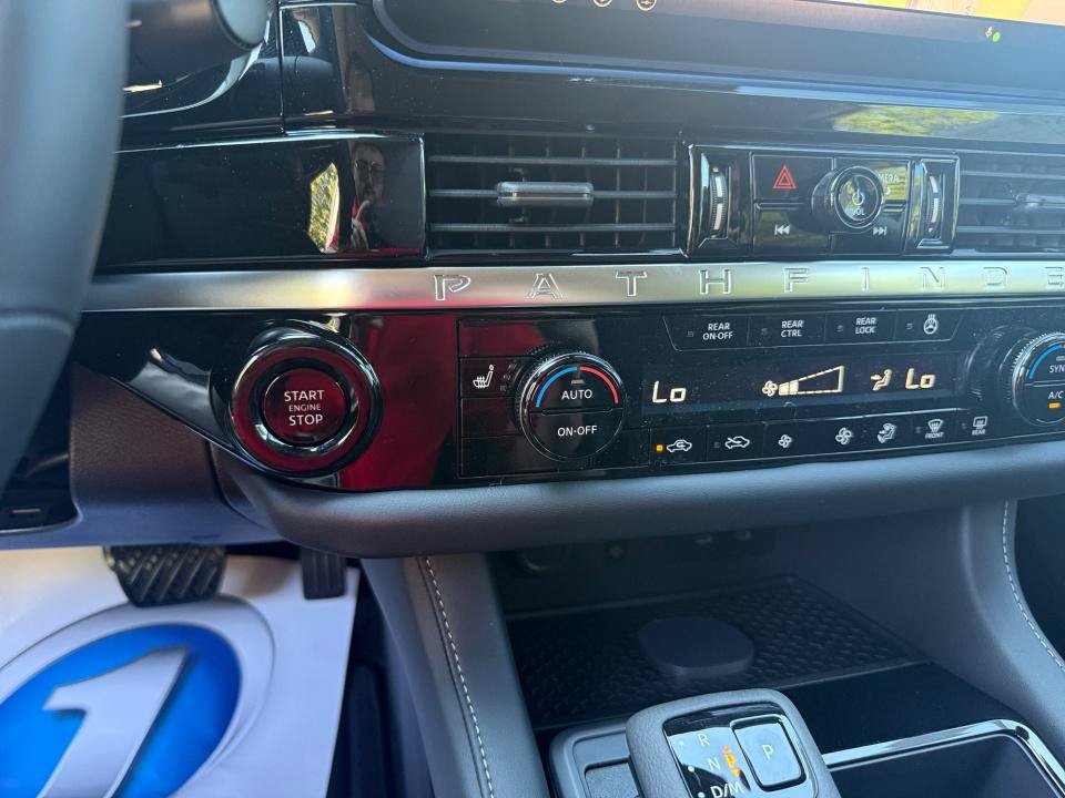 New 2026 Nissan Pathfinder SL w/ SL Premium Package FWD image 20