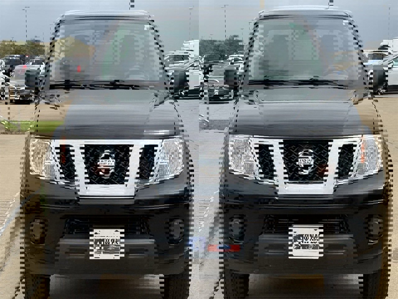 Used 2019 Nissan Frontier SV image 8