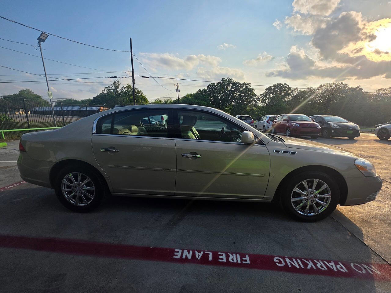 Used 2009 Buick Lucerne CXL w/ Driver Confidence Package image 16