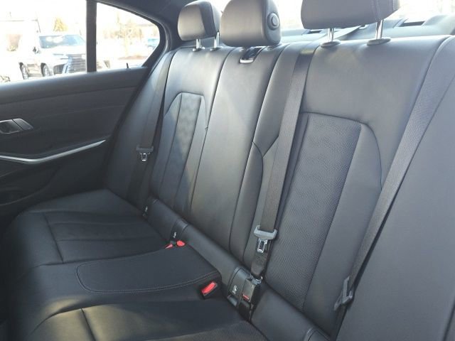 Used 2022 BMW M3 image 22