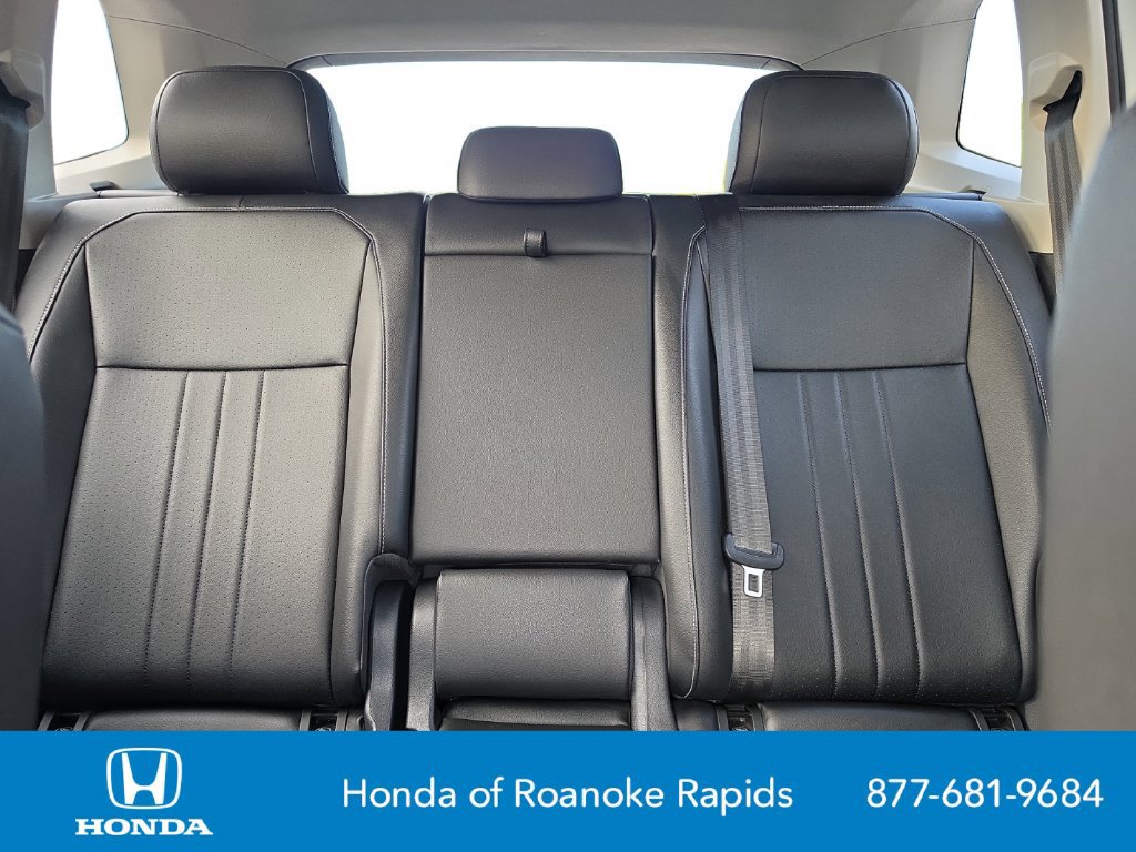 Used 2022 Volkswagen Tiguan SE AWD/4WD image 18