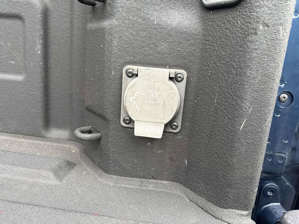 Used 2022 Chevrolet Silverado 1500 Custom Trail Boss w/ LPO, Dark Essentials Package image 27