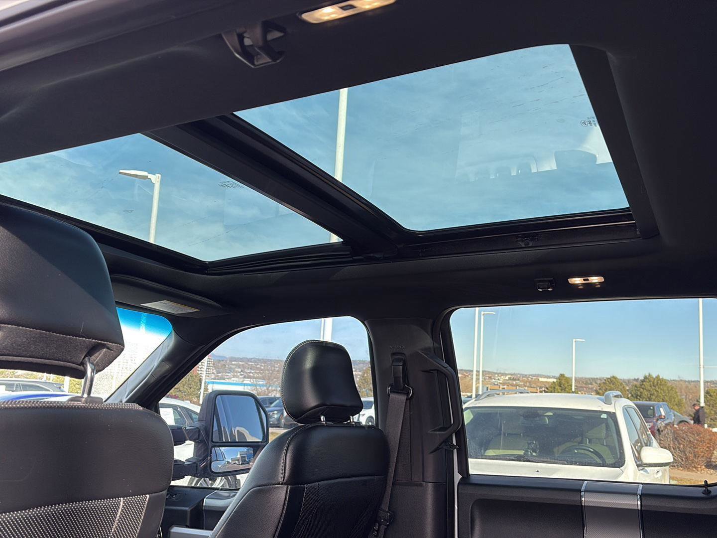 Used 2016 Ford F150 Lariat w/ Equipment Group 502A Luxury image 31