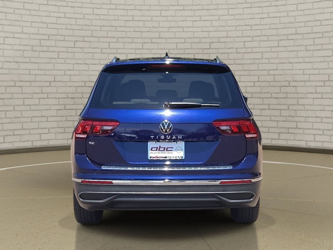 Used 2022 Volkswagen Tiguan SE FWD image 6