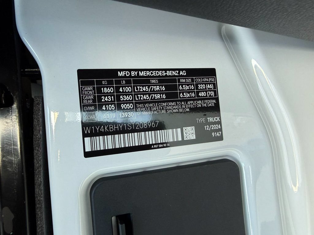 New 2025 Mercedes-Benz Sprinter 2500 image 28