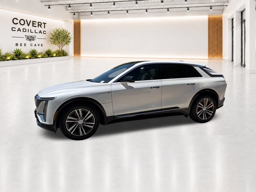 Used 2024 Cadillac Lyriq Luxury AWD/4WD image 5