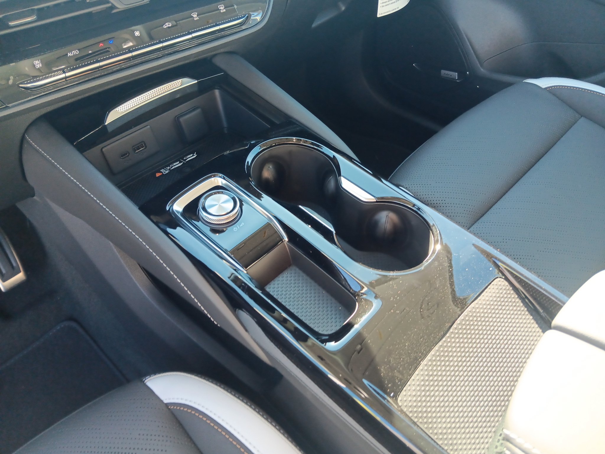 New 2026 Buick Envision Sport Touring AWD/4WD image 16
