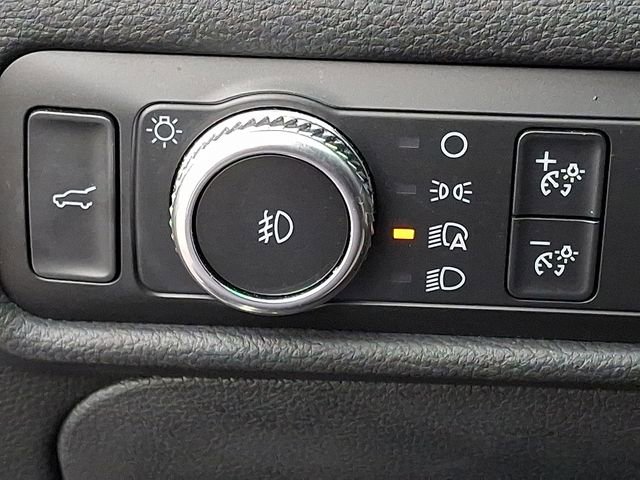 Used 2020 Ford Explorer Limited image 22