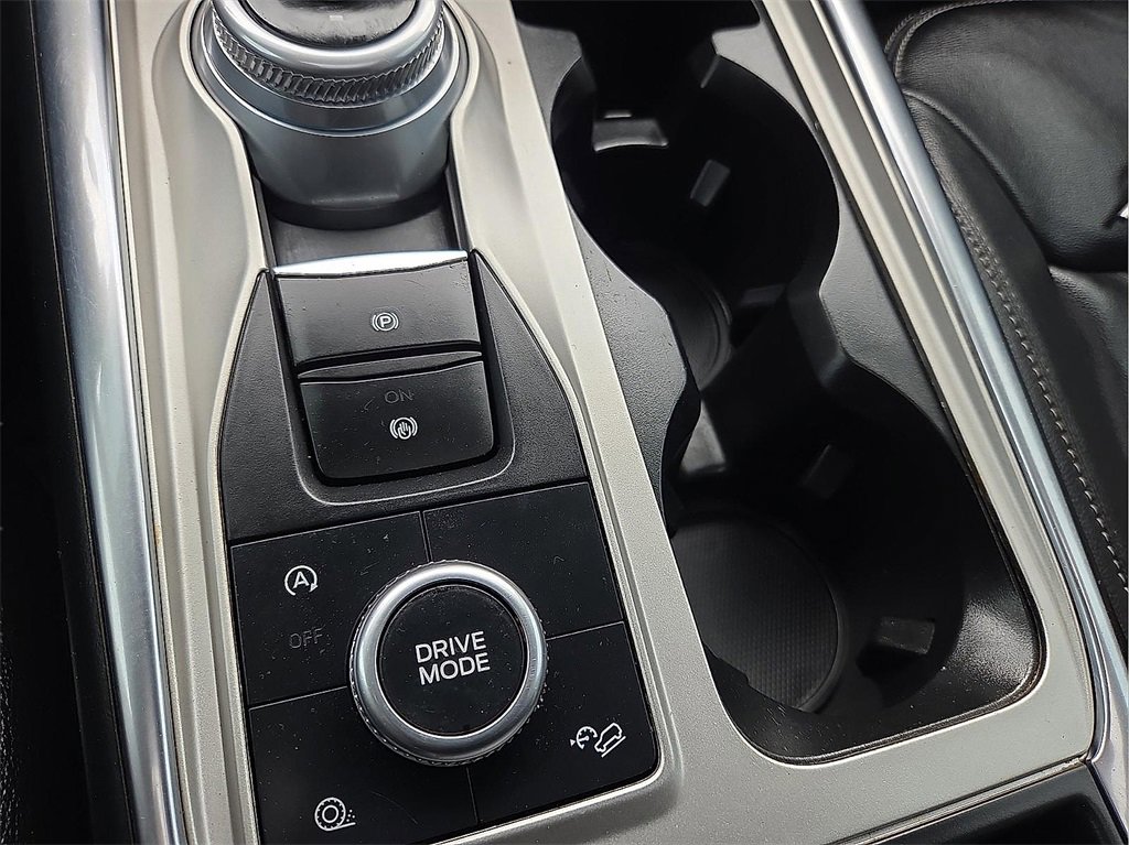 Used 2020 Ford Explorer XLT w/ Equipment Group 202A image 21