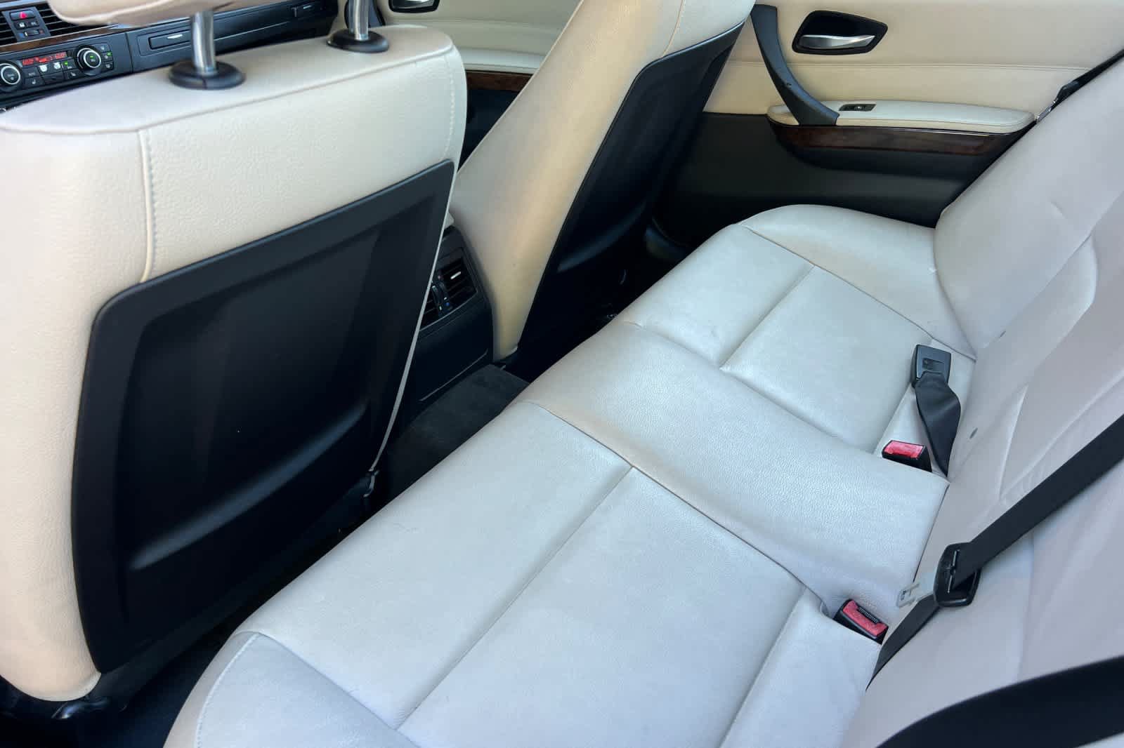 Used 2011 BMW 328i Sedan RWD image 4