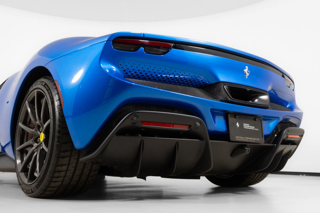 Used 2024 Ferrari 296 GTS RWD image 19