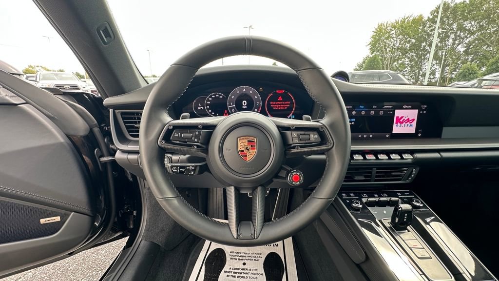 Used 2025 Porsche 911 Carrera image 6