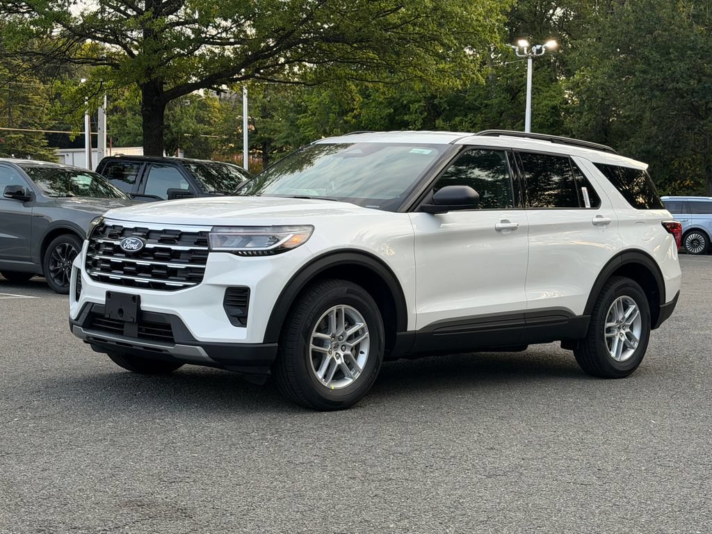 New 2027 Ford Explorer Active AWD/4WD image 3