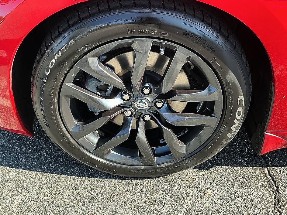 Used 2016 Nissan 370Z Coupe RWD image 10