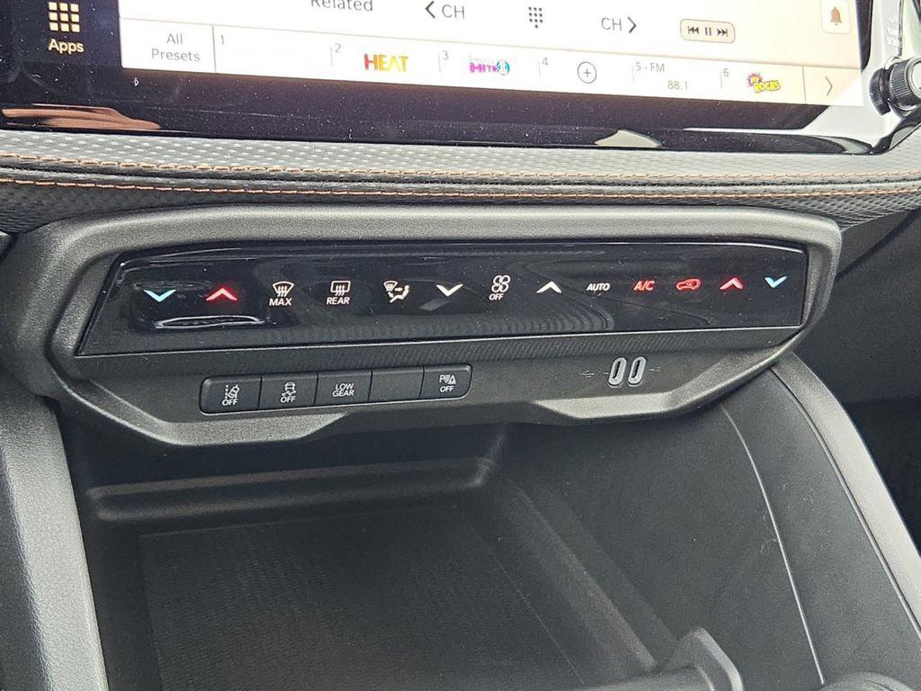 New 2026 Jeep Cherokee Limited AWD/4WD image 36